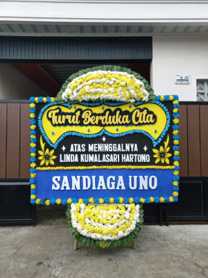 Papan Bunga Duka di Kampung Pelita
